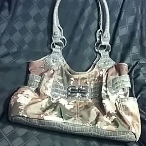 Sieanna Ricchi Camo Purse
